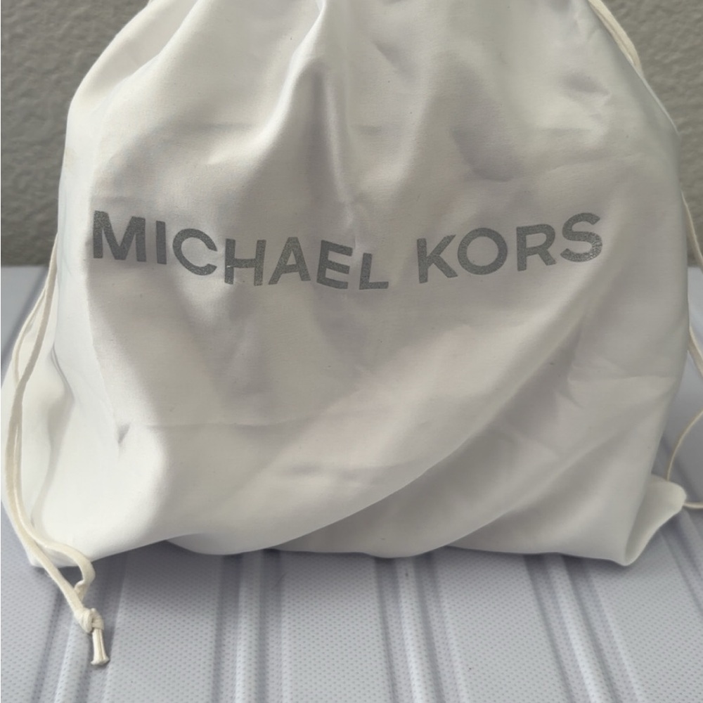 Michael Kors Beige Crossbody Bag - Picture 11 of 12